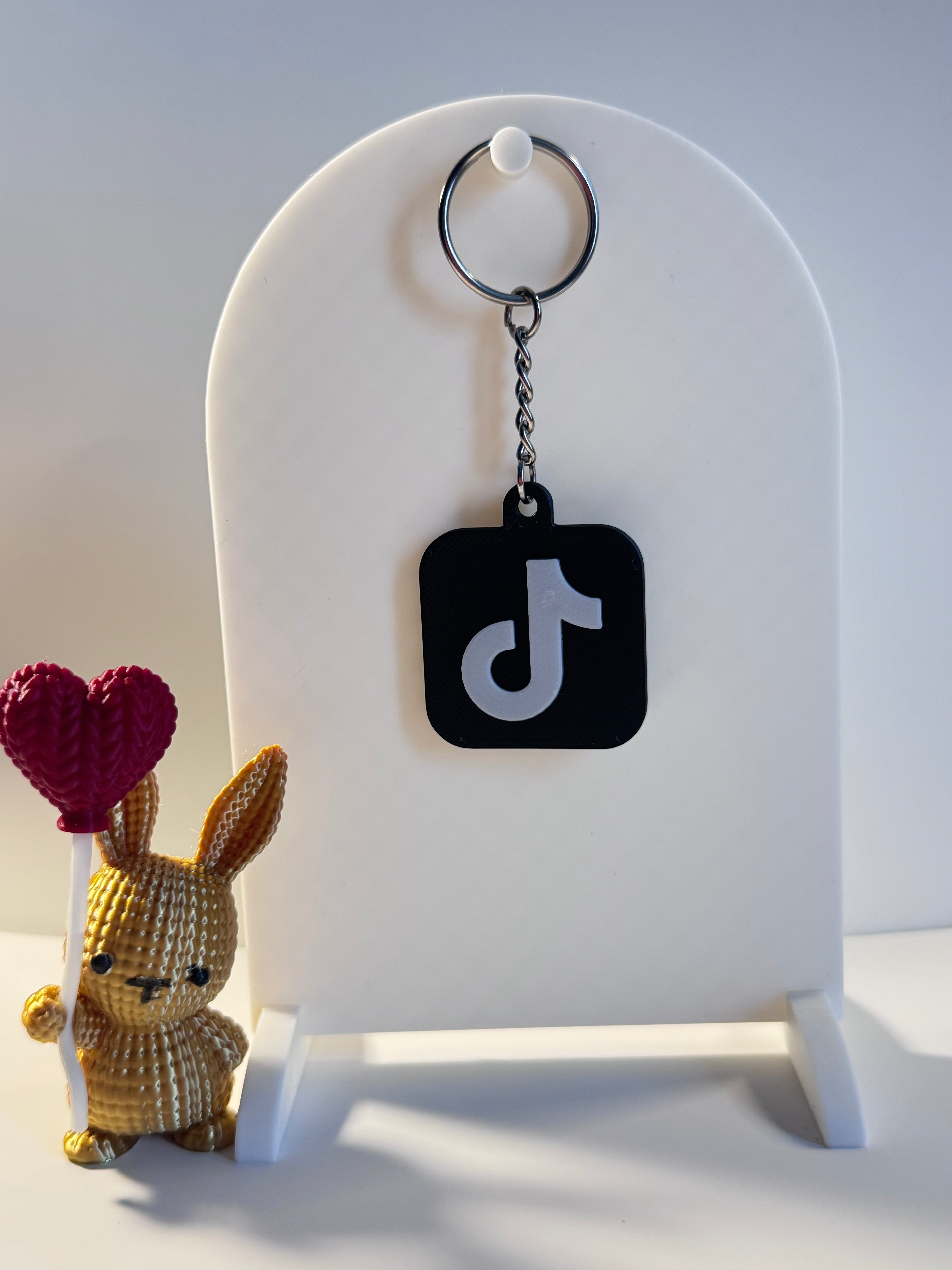 ✨ Custom TikTok NFC Keychain – Tap. Connect. Impress. ✨