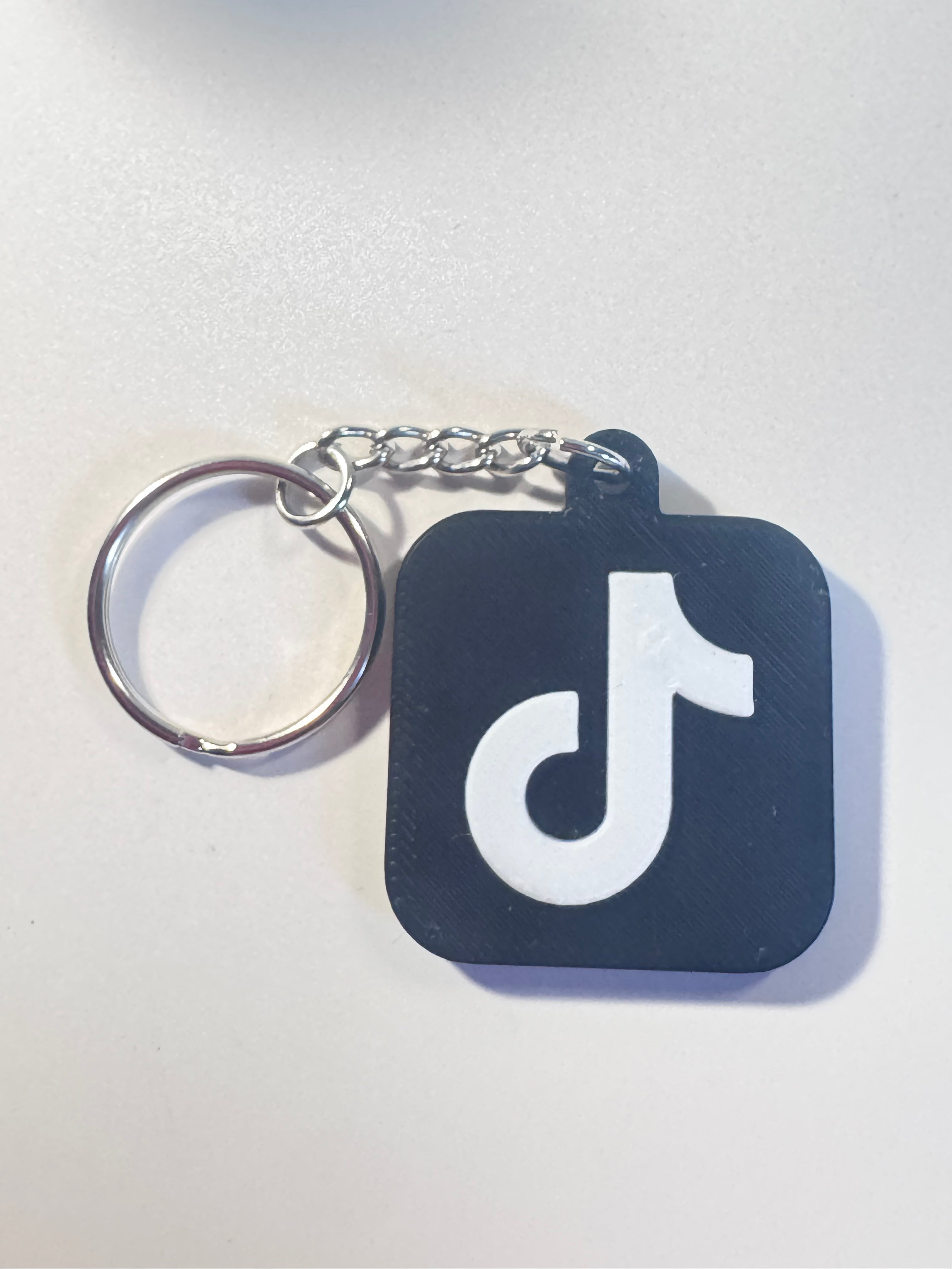 ✨ Custom TikTok NFC Keychain – Tap. Connect. Impress. ✨