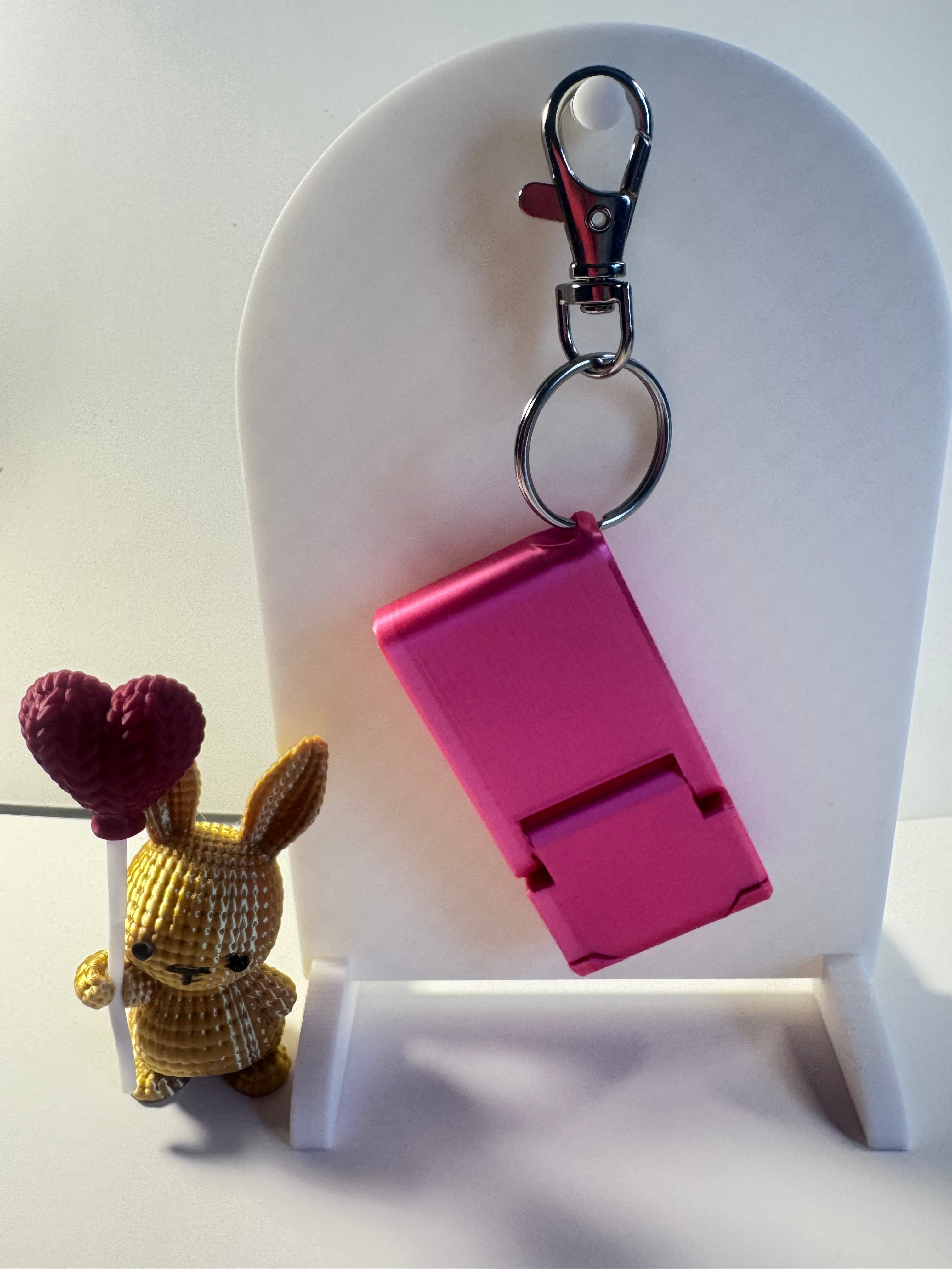 ✨Phone Stand Keychain | Hands-Free Viewing On The Go✨